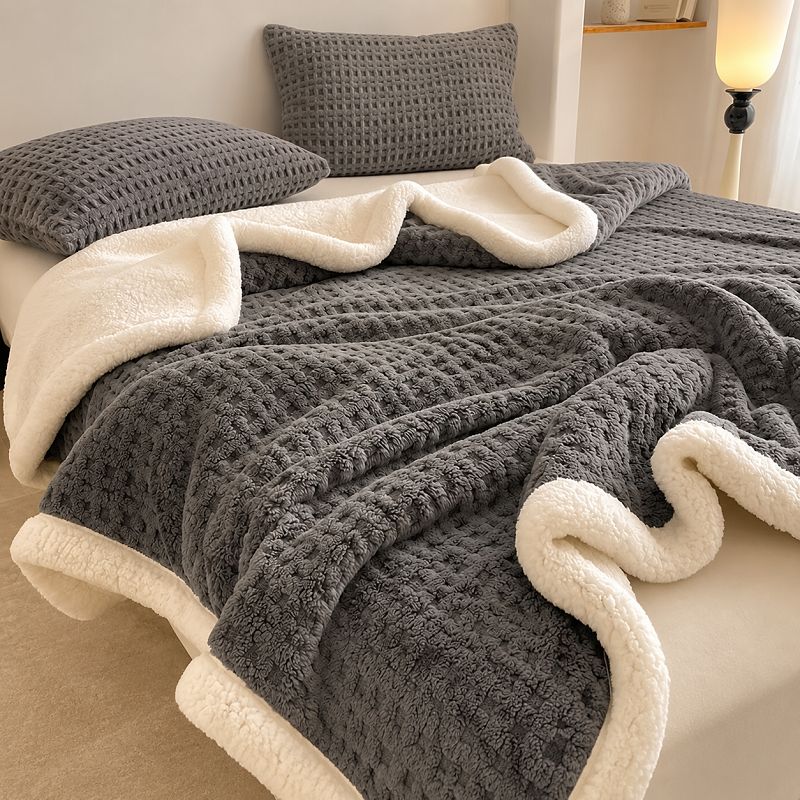 High-Quality Reactive Printed Sherpa Fleece Blanket High-Quality Reactive Printed Sherpa Fleece Blanket