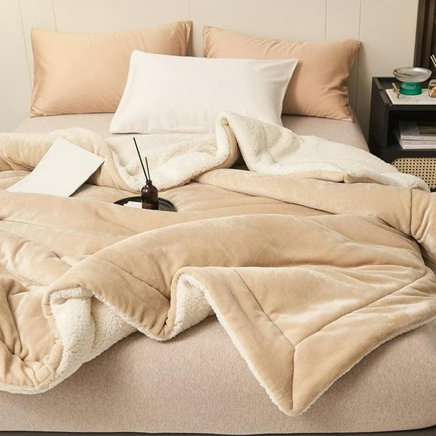 Soft Double-Sided Lamb Fleece Blanket factory Soft Double-Sided Lamb Fleece Blanket factory